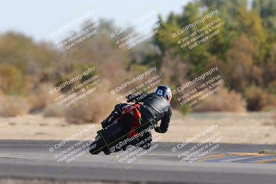 media/Dec-18-2022-SoCal Trackdays (Sun) [[8099a50955]]/Turn 7 Backside (1125am)/